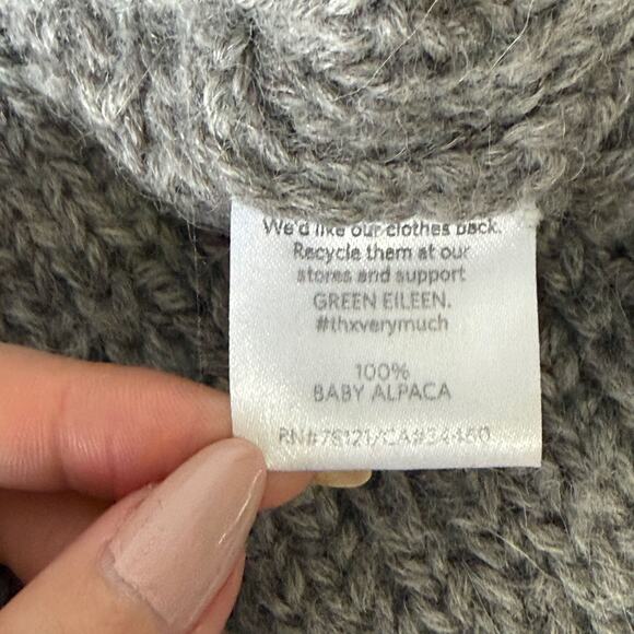 EILEEN FISHER 100% Baby Alpaca Soft Scoop Neckline Sweater in Gray Size L - Picture 12 of 13